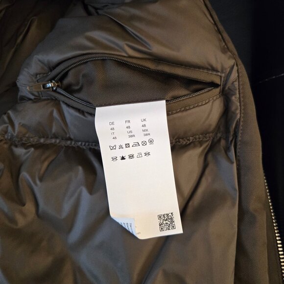 HUGO BOSS Hooded Down Water-Repellent Jacket - Picture 16 of 16